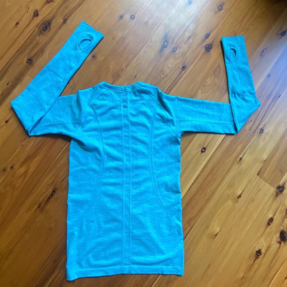 Lululemon swiftly tech long sleeve size 6, teal